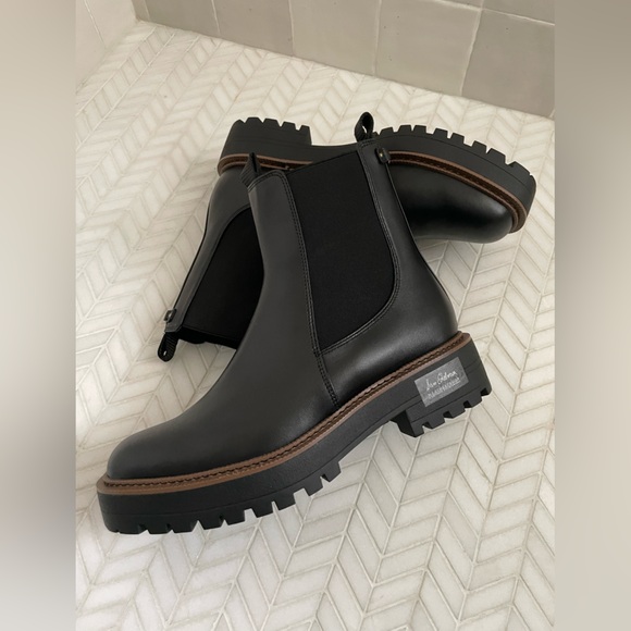 Sam Edelman Laguna Chelsea Boot Size 9 Black Leather Waterproof 2025 Version - Picture 2 of 9